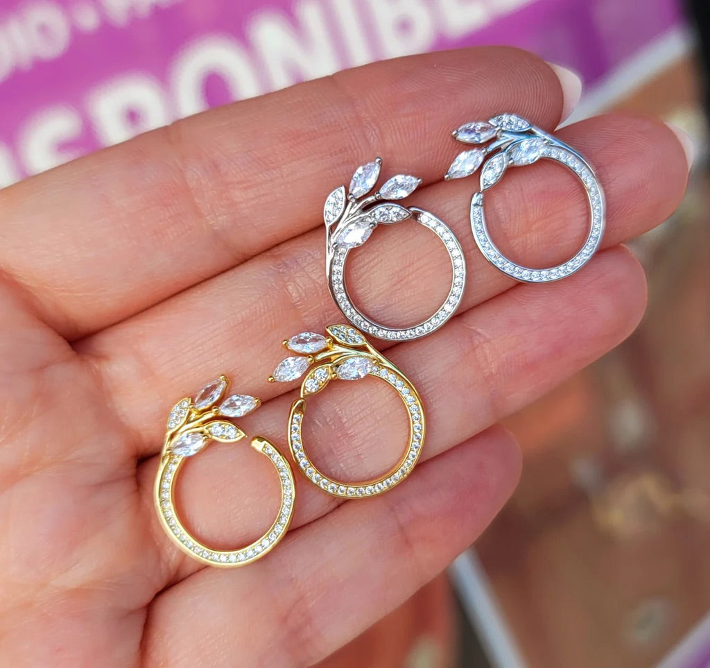 .925 Sterling silver and CZ leafs earrings