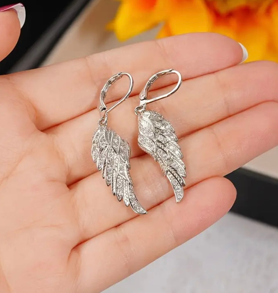 Fashion wings earrings