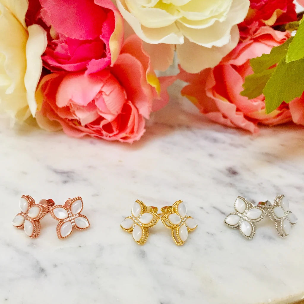 .925 Sterling Silver flower earrings