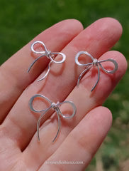 .925 Sterling silver bow pendant and earrings set