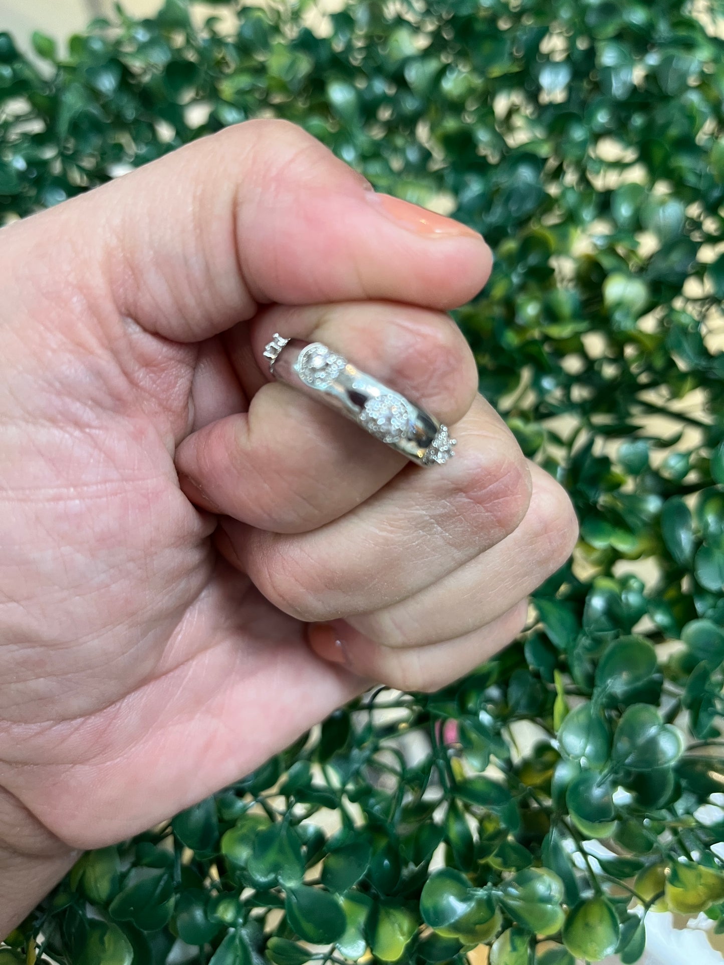 18 K cz ring adjustable