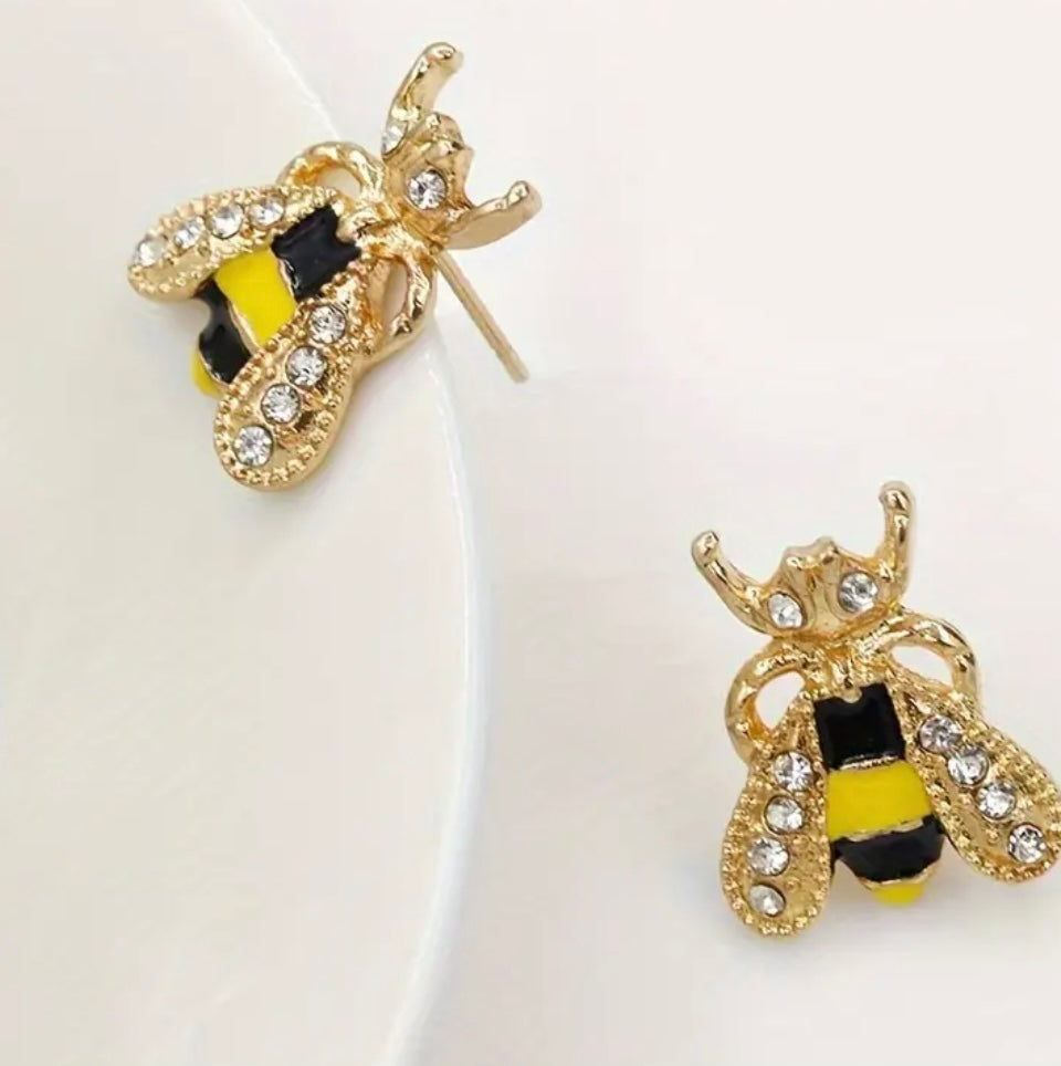 Fashion bee earings