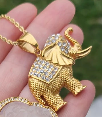 Stainless steel elephant 24in long necklace