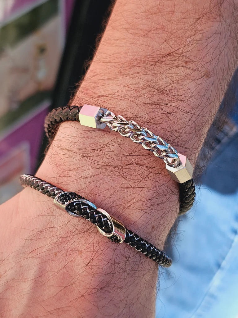 Stainless steel and leather bracelet