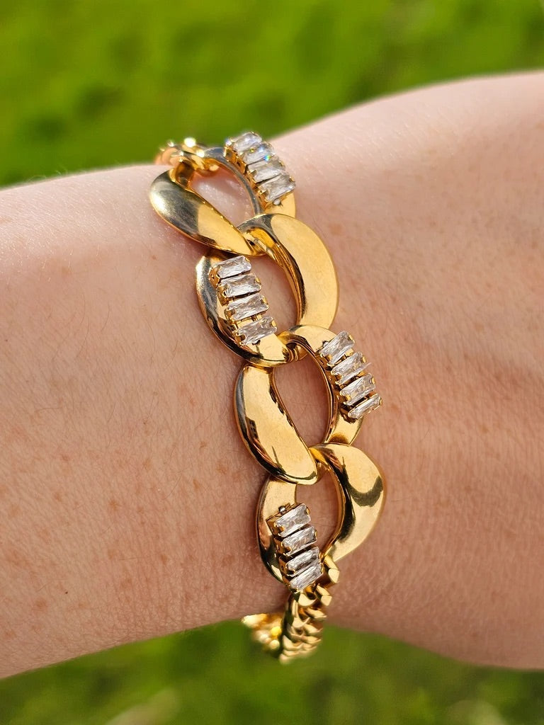 Stainless steel CZ chain style bracelet