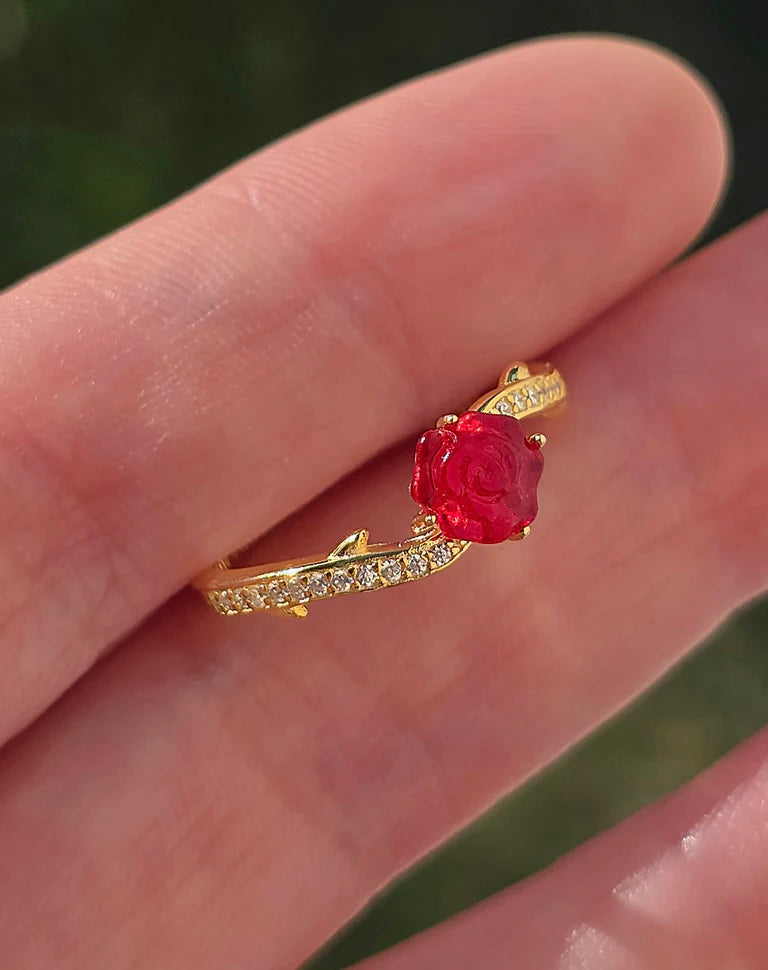 .925 sterling silver red flower ring (size 7.5)