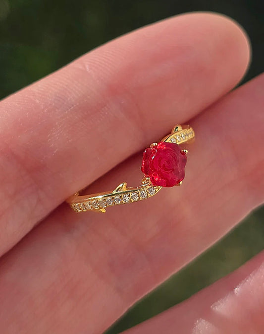 .925 sterling silver red flower ring (size 7.5)