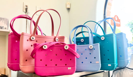 Bolsa de mano tipo croc