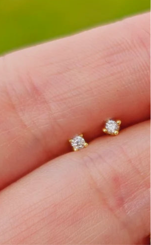 .925 Sterling silver round CZ studs