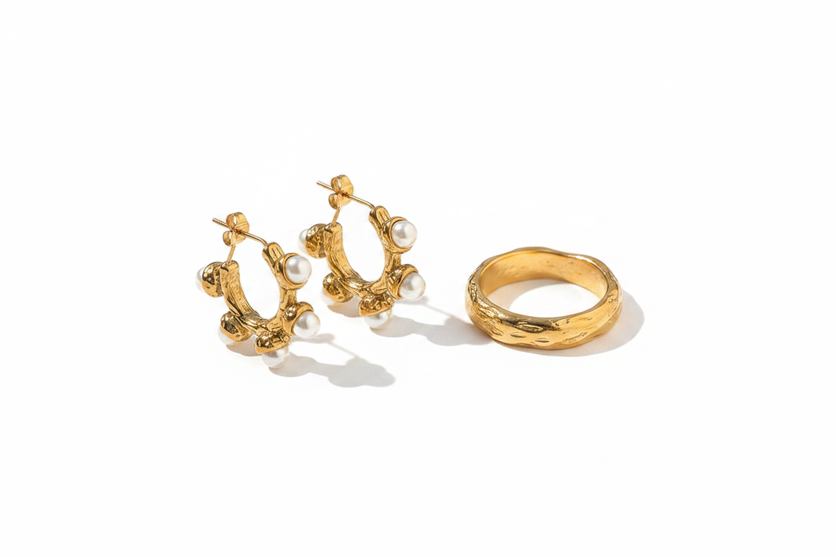 Hoop pearls gold