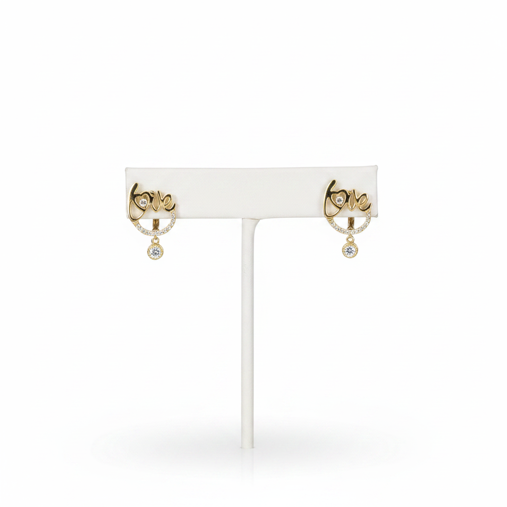 LOVE hoop earrings - gold fondo blanco